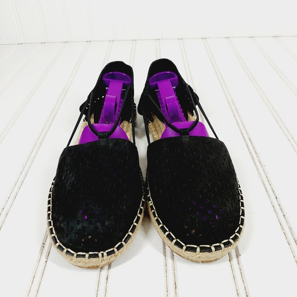 New Eileen Fisher Black Perforated Leather Casual  Flat Espadrilles C579 - Picture 3 of 11